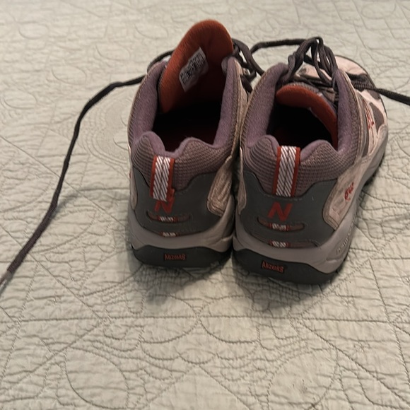New Balance hikers. Used but not worn out! Very comfortable Smoke free pet free - Picture 4 of 5
